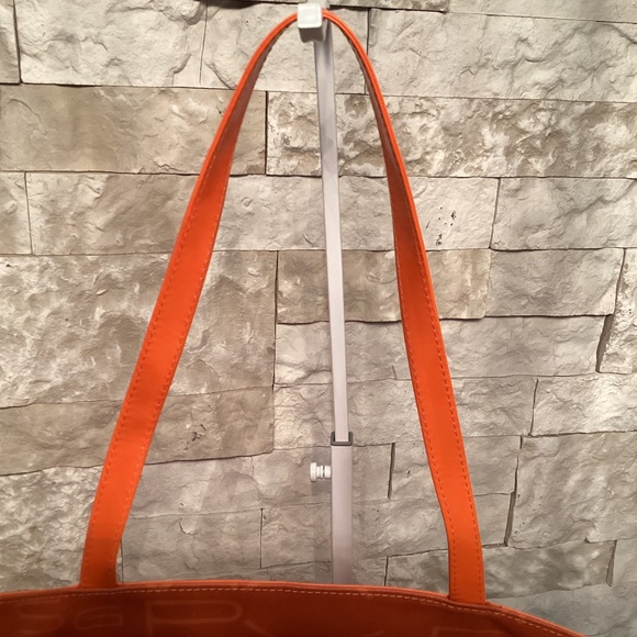 Via Spiga Sport Signature Coated Fabric Tote Bag - Picture 13 of 16